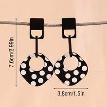 一对波点几何耳环，黑白波点耳环，亚克力菱形耳环，适合女性日常佩戴 - 彩色 - 查看 4