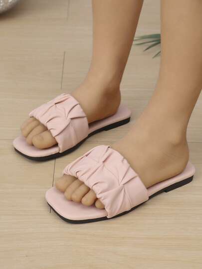 Children's Fashionable Outdoor Slippers, Square Toe Flat Shoes, One-Piece Sandals, New Stylish Elegant European And American Minimalist Ladies Shoes, Highly Attractive Beach Slippers