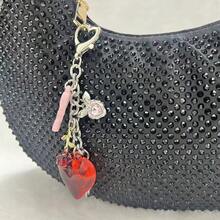 红色爱心玫瑰水钻链条包挂饰 百搭新品 适合作为情人节礼物 旅行必备 可爱中国风钥匙挂绳 波西米亚风沙滩必备 - 紅色 - 查看 4