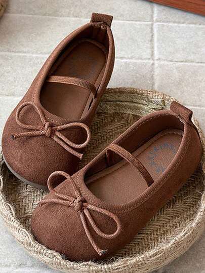 1 Pair Girls' Light Brown Suede Base + Round Toe Design + Bowknot Decor On Upper + Elastic Strap + Heel Pull Tab + Flat Sole + Gentle Minimalist Style Ballet Flats, Suitable For Casual Outings, Parent-Child Activities, And Academic Looks In Autumn 2026