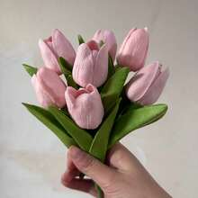 5支人造迷你郁金香，粉色、白色等多种颜色可选，小巧精致，适合家具装饰、花瓶填充、桌面摆件、客厅装饰，是母亲节、情人节、毕业典礼、复活节的理想礼物。 - 彩色 - 查看 4