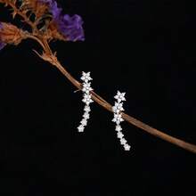 1 Pair Low-Allergy Silver Glitter Linked Hoop Earrings, Delicate Versatile Elegant Earrings For Music Festivals And Daily Wear - Silver - View 2