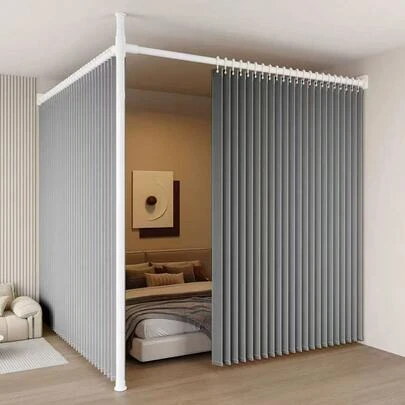 彩色磁性折叠门帘 - 安装简便，节省空间，适用于家庭和商业场所隔断，色彩鲜艳的艺术设计，可水洗涤纶面料