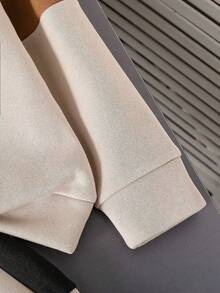 Bộ áo nỉ cổ tròn in chữ Colorblock ấm áp và quần dài cho bé trai mới biết đi - Màu Khaki - Xem 4
