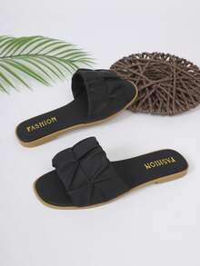 1 Pair Women's Summer Fashionable PU Pleated/Ruffle Edge Beach Sandals, Non-Slip Outdoor Slippers With Soft Soles And Open Toe, Casual Wear - Black - View 7