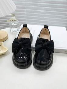 1双女童纯色低帮蝴蝶结舒适平底休闲鞋，适合日常穿着，四季皆宜 - 亮黑 - 查看 4