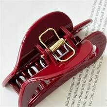 1pc French Retro Heart Hollow Hair Claw, High-End Hair Clip For Thick Hair, Hair Accessory Elegant Claw Clip Vacation Hair Clutch - Multicolor - View 9