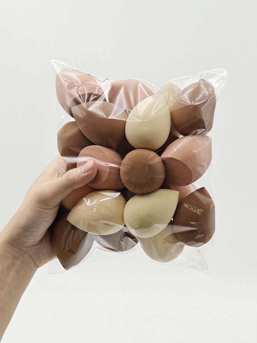 Bộ 30 miếng mút trang điểm đa năng màu ngẫu nhiên, mút tán kem nền, mút trang điểm dạng lỏng/kem/phấn mịn màng, mút hình giọt nước, dụng cụ trang điểm khô và ướt, mút che khuyết điểm mềm mại chuyên nghiệp, bộ mút trang điểm mềm mại, dụng cụ trang điểm đa năng, thích hợp cho kem nền, phấn phủ, che khuyết điểm, phấn mắt, highlight và tạo khối, tuyệt vời cho người mới bắt đầu và người đam mê trang điểm, phù hợp với mọi loại da, quà tặng, đồ dùng du lịch, đồ giá rẻ, vật dụng cần thiết khi đi du lịch.