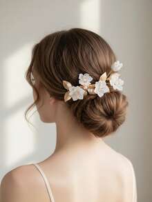 1件手工制作的优雅珍珠花朵发夹，饰以霜花花瓣和金色叶子，浪漫新娘发饰，适合女性婚礼、派对、舞会和日常佩戴。 - 金色 - 查看 12