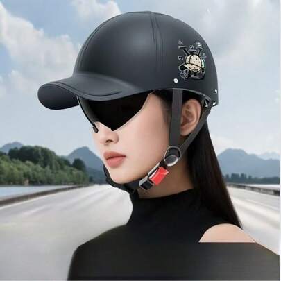 男女通用户外电动摩托车头盔，夏季防晒，透气，双镜片半盔，坚固耐用，四季通用安全头盔。不同批次和款式随机发货，材质相同。