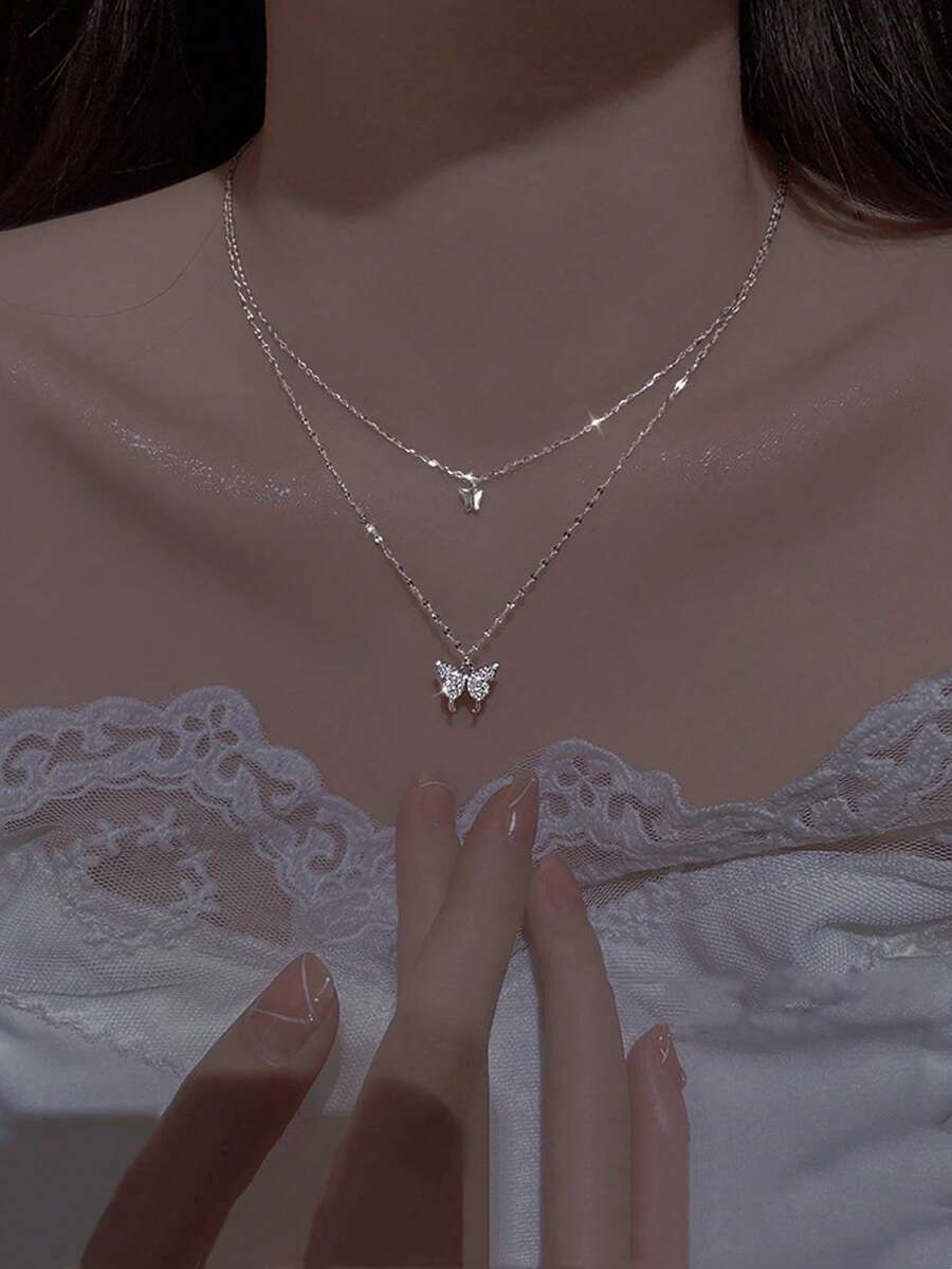 Collar de doble capa de lujo con colgante de mariposa y corazón de diamante de imitación, collar minimalista versátil adecuado para adultos jóvenes - Plateado - Ver 1