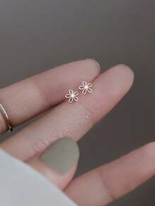 1 Pair Elegant Floral Earrings, Suitable For Girls - Yellow Gold - View 6