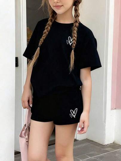 2pcs/Set Girls Casual Outfit: Heart Print Short Sleeve T-Shirt And Shorts Set, Loose Fit, Suitable For School, Vacation Or Shopping, Minimalist And Versatile