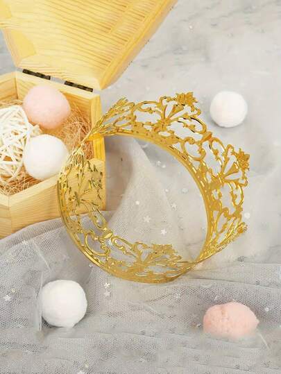 1pc Hollow Queen Crown Decor, French Iron Crown Dessert Table Cake Decoration For Theme Party, Halloween, Christmas, Valentine's Day