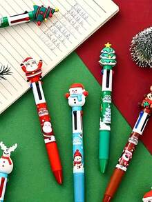 Set 4 pixuri neutre cu tematică de Crăciun, 4 opțiuni de culoare: modele cu Moș Crăciun, reni, om de zăpadă și brad de Crăciun - vârf retractabil ergonomic, peniță medie, material plastic durabil. Perfect pentru recompense pentru adolescenți, Crăciun, Halloween, cadouri de ziua de naștere și cadouri distractive de Crăciun cu pixuri neutre. - Multicolor - Vizualizare 4