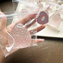 1个实心亮面大草莓挤压玩具，柔软Q弹的硅胶质感，缓解压力，刺激感官。手工制作的高品质透明粉色草莓奶油装饰，可DIY - 彩色 - 查看 9