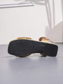 儿童金色水钻凉鞋，女童夏季低跟休闲鞋 - 金色 - 查看 8