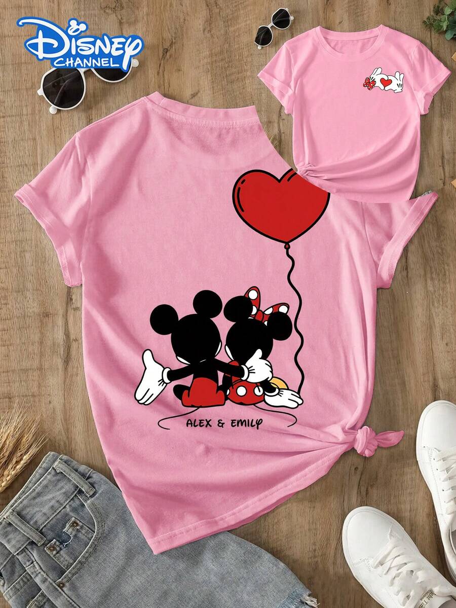 Disney Women's T-Shirt Featuring Valentine's Day-Themed Mickey And Minnie Cartoon Lettering Print. Crafted From Soft, Comfortable, And Durable Fabric, This Spring/Summer Women's Crew Neck Tee Is Perfect For Everyday Wear-Shopping, Parties, Travel, Or Gatherings. It Also Makes An Exquisite Gift. - 粉色 - 查看 1