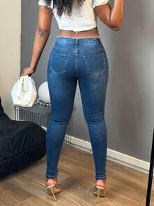 Women's High-Waisted Stretch Skinny Jeans - Hair Edge Waistband Distressed Ripped Ankle Denim Pants, Butt-Lifting Slim Fit Casual Trousers - 深色水洗藍 - 查看 7