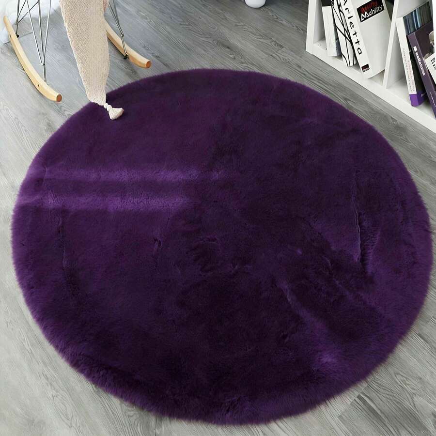1pc Purple Plush Round Decorative Carpet, Ins Style Floor Mat, Comfortable Skin-Friendly Bedside Rug, Party Decor, Winter Theme, Home Decor, Bedroom Decor, Small Rug, Carpet, Home Decor, Living Room Carpet - Purple - View 1