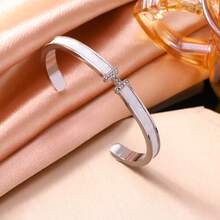 1pc Stainless Steel Geometric Zirconia Bracelet, Fashionable European And American Trending Design, Versatile, Delicate And Luxurious Bracelet For Women - H Bracelet - View 5