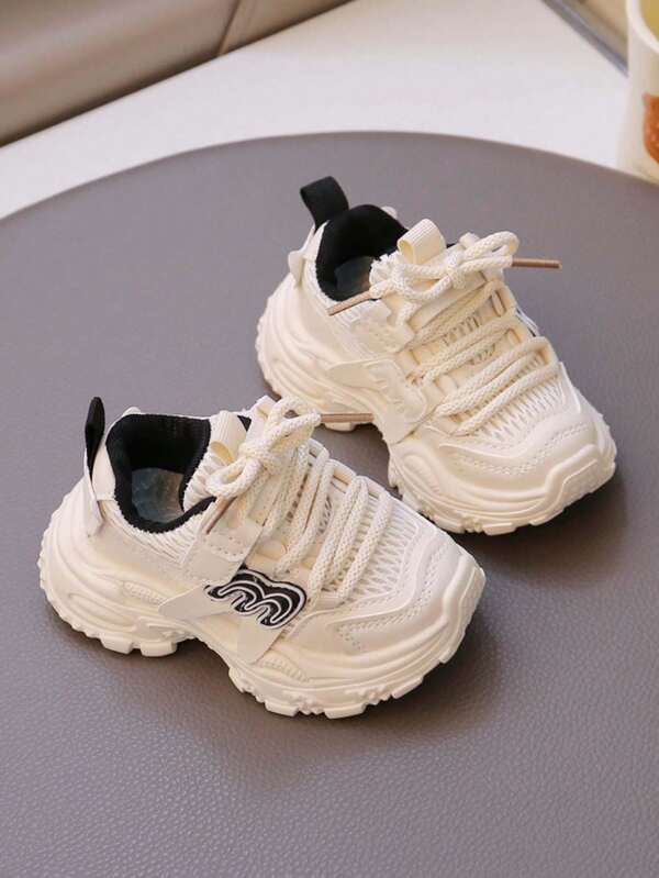 1 par de zapatillas transpirables de malla con suela gruesa para niños y niñas, calzado casual y deportivo versátil con diseño de fácil puesta, adecuado para primavera, verano, otoño e invierno