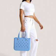 Lightweight Perforated Tote Bag With Flexible Water-Resistant Design And Sturdy Handles For Everyday Carry Needs - 藍色 - 查看 3