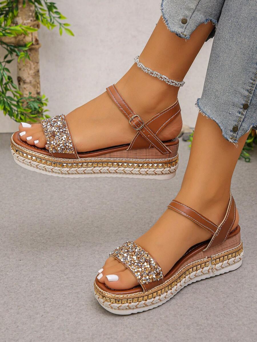 Sandalias de plataforma con cuña, con remaches y adornos de rhinestone, de moda para el verano. Cómodas y ligeras, adecuadas para uso casual, fiestas, citas, vacaciones. Color marrón, tallas grandes