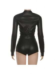 Conjunto de mujer de primavera y verano de cuero, top de manga larga de unicolor sexy, shorts y conjunto ajustado - Negro - Ver 6