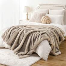 Luxury Fluffy Faux Fur Throw Blanket For Sofa Couch, Cozy Soft Plush Thick Blankets, Decorative Fur Throws With Long Pile & Brushed Tips, Home Decor - 奶油色&灰色 - 查看 4
