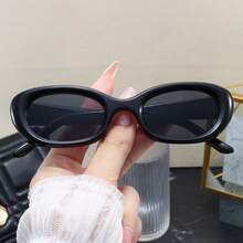 1 pieza Gafas de moda con remaches, versátil y favorecedora apariencia sin maquillaje - Negro - Ver 4