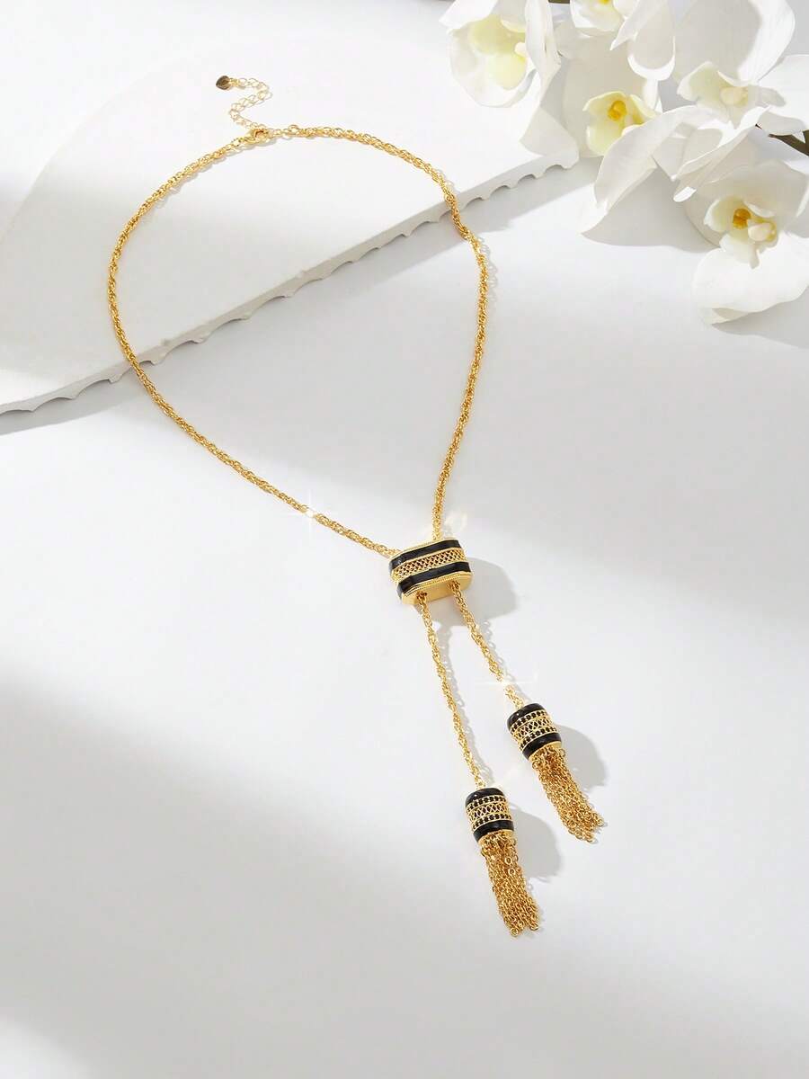 Mgyi 金色铜质时尚高端复古女士手链，18K镀金优雅方形设计，适合尼日利亚、迪拜、中东、沙特阿拉伯等地，可用于新娘婚礼、日常佩戴、结婚纪念日礼物、万圣节礼物等。 - PXL-221 - 查看 1