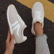 Women's Classic Fashion Comfortable Casual Versatile Lace-Up Lightweight Non-Slip College Style New Sports Shoes - Grey - View 4