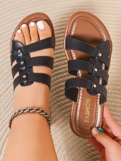 Sandalias planas cómodas y elegantes de amplio ajuste para mujer, sandalias casuales versátiles para exteriores con cierre deslizante, ligeras, con correas trenzadas y decoración de remaches, sandalias planas de unicolor y sencillas para la playa