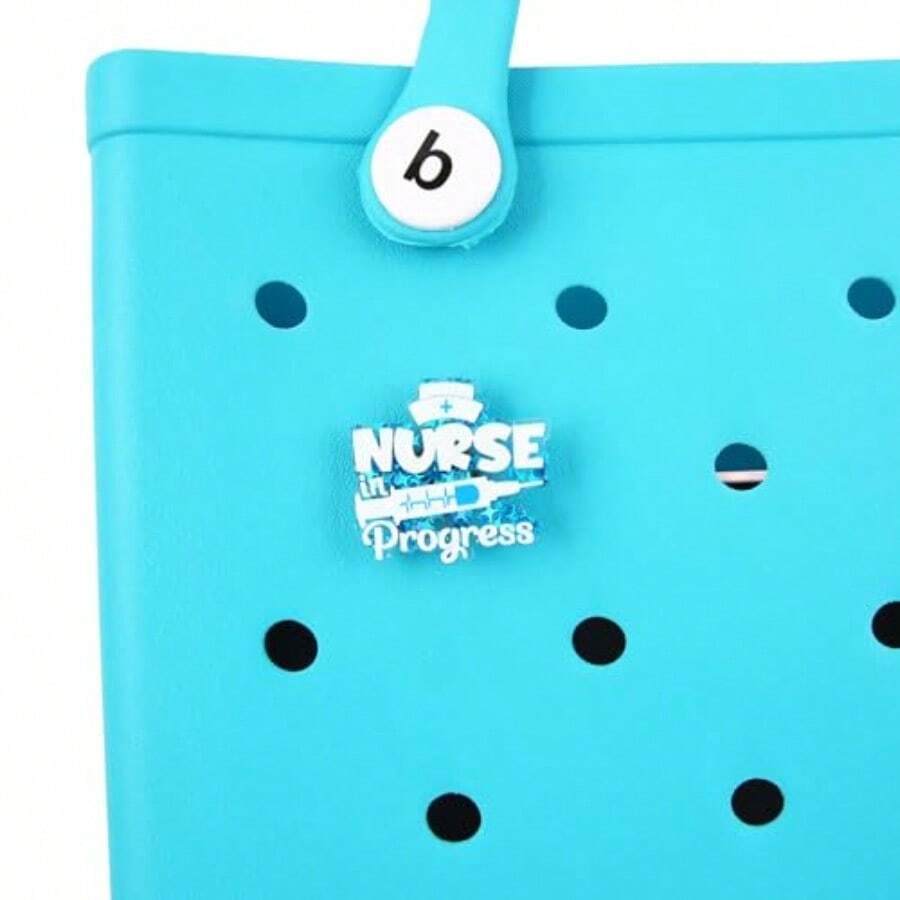 Charm Accessory For Bogg Bags And  Totes Inserts Decorative Accessories For Similar Beach Bag In Beige With Floral Pattern And Durable Fabric - 護士帽注射器款式 - 查看 1