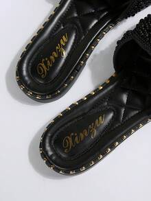 2025 Neue französische Kristall-verzierte quadratische Zehenflattsandalen für Frauen, elegante Slip-On, geeignet für Kleider, Frühling/Sommer/Herbst - Schwarz - Übersicht 8