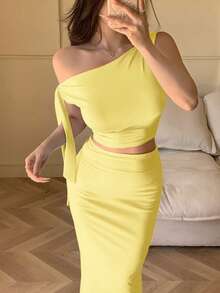 abyoxi 2pcs/Set Yellow Asymmetric Collar Tie-Waist Casual Top & Fitted Mini Skirt, Vacation Chic Yet Sexy, Suitable For Commuting, Young & Fashionable, Date, Party, Valentine's Day, Ideal Spring/Summer Women's Outfit - Light Yellow - View 4