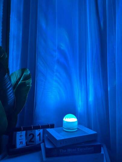 1pc 16-Color Northern Lights USB Night Light With Flame Effect & Starry Sky Projection, Remote Control, Dreamlike Ambiance Light, Creates Cozy Bedroom Atmosphere, Suitable For Bedroom, Gaming Room, Dorm, Kitchen, Closet, Ideal For Valentine's Day And Holiday Novelty Lighting