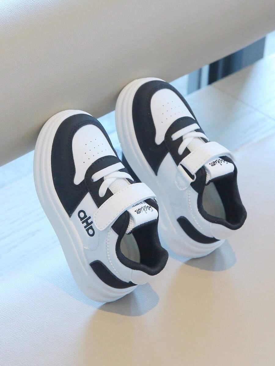 女童蝴蝶结装饰休闲运动鞋 – 可调节魔术贴搭扣，绒面革和皮革鞋面，轻便鞋底，时尚日常幼儿儿童鞋履 - 黑色 - 查看 1