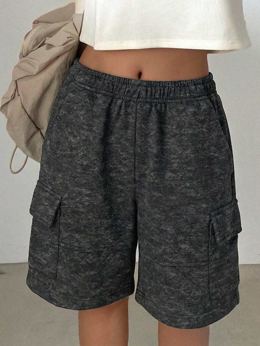 1pc Tween Girl Minimalist Fashion Versatile Casual Cargo Shorts - Black - View 1