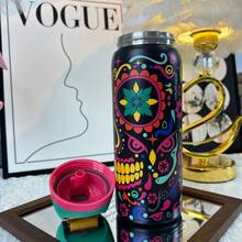 0WA1A,32 OZ, Ribbon Printed Fabric, Sugar Skull, Dinner, Tulips, Cat Head, Multiple Colors And Patterns To Choose From, Water Bottle With Exquisite Appearance, New Insulation Cup, Portable Water Cup With Straw. It Can Keep Beverages Cold For Up To 24 Hours And Also Maintain The Temperature Of Hot Water. This Sports Water Bottle Is Designed For People Who Love To Drink Beverages And Is Perfect For Use In Schools, Gyms, Travel, Daily Commuting, Outdoor Picnics, Summer, Autumn, And Winter Outings, Outdoor Activities, Camping, Dormitories, Yoga, Driving, Office Commuting, Teachers, Graduation Gifts, Teacher Gifts, Valentine's Day Gifts, Birthday Gifts, Thanksgiving Gifts, Christmas Gifts, Halloween Gifts, Halloween Decorations, Party Supplies, And Other Occasions. - 糖骷髏 - 查看 1