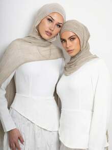 2026 Novo Lenço/Xale Monocromático para Mulheres, Macio, Respirável, Confortável e Amigável à Pele, Minimalista para Uso Diário e Estilo de Rua - Multicolorido - Visão 4