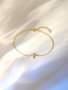 SereneSpark 1件925纯银经典四角星立方氧化锆手链，精美首饰，适合女性日常佩戴、婚礼、派对、订婚、情人节等场合。 - 金色 - 查看 5