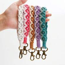 Women's Boho Macrame Keychain Wristlet Bracelet Handmade Braided Hand Wrist Lanyard For Keys, Purse, Car Keys Holder - 心形(綠色) - 查看 2