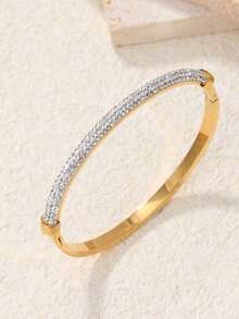 Bộ vòng tay bằng thép không gỉ mạ vàng 18K, phù hợp cho nữ, kiểu dáng xếp chồng, đính đá Cubic Zirconia hình cỏ ba lá, dạng bện, chống oxy hóa và không gây dị ứng, lý tưởng cho đeo hàng ngày, dự tiệc, kỷ niệm và làm quà tặng ngày Valentine. - Vàng 1 - Xem 5