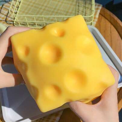 1 pieza/10 piezas Queso exprimible - Bloques de queso extra grandes y suaves | Pelota de estrés gigante de 4.25 pulgadas - Sunny Days Entertainment