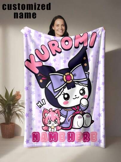 Sanrio 1 pieza Manta personalizada con tema de Kuromi, se puede personalizar con nombre propio, impresa con patrón de dibujos animados de Kuromi, estilo lindo y acogedor - Suave y cómoda, lavable a máquina, tela de poliéster impresa digitalmente, adecuada para sofá, cama, viaje, camping, sala de estar, oficina, asiento - Regalo ideal para familiares y amigos