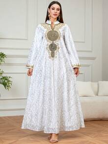 优雅女士斋月长款卡夫坦长袍，V领设计，饰以金色刺绣和串珠刺绣，适合开斋节庆祝活动、节日以及日常穿着。 - 灰色 - 查看 1