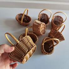 5pcs Add A Touch Of Rustic Charm To Your Special Events And Home Spaces With These Adorable Mini Woven Baskets. Handcrafted From Natural Rattan, Each Basket Features A Sturdy, Curved Handle And A Delicate, Open-Weave Design That Brings Warmth And Texture To Any Setting. - A - View 3