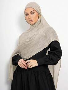 2026 Novo Lenço/Xale Monocromático para Mulheres, Macio, Respirável, Confortável e Amigável à Pele, Minimalista para Uso Diário e Estilo de Rua - Multicolorido - Visão 7